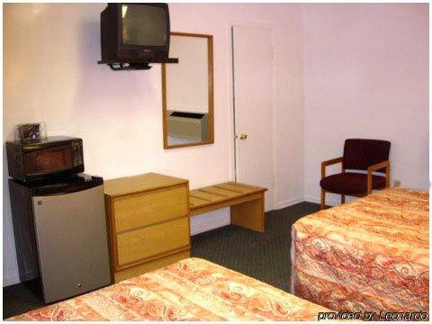 Overton Motel Livingston Room photo